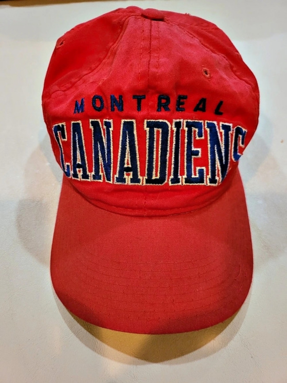 Starter The Classic Montreal Canadiens Red Cap